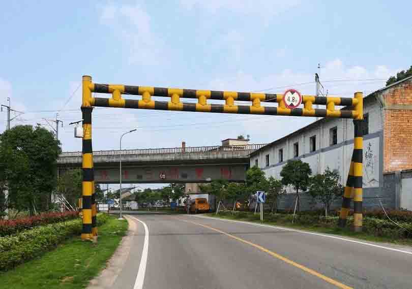 临夏铁路限高架
